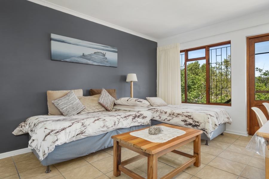 7 Bedroom Property for Sale in Hunters Home Western Cape